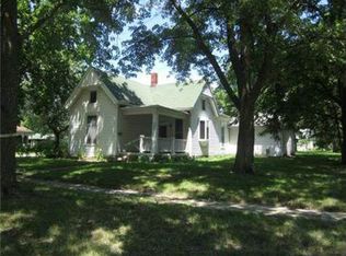 701 W Clay Ave, Plattsburg, MO 64477