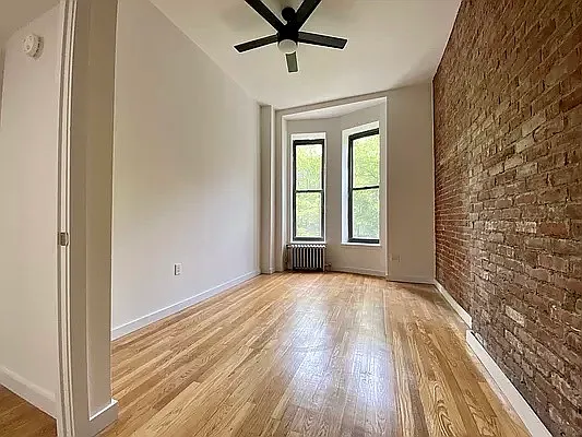 Rented by Bohemia Realty Group | media 19