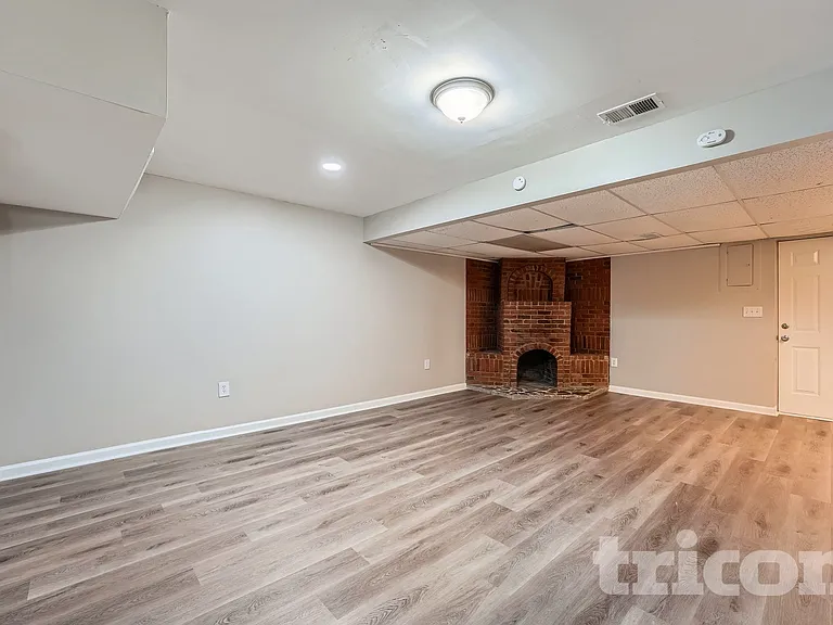 2381 Melody Ln NW — Photo 15