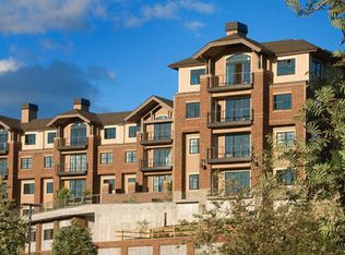 363 SW Bluff Dr #403, Bend, OR 97702