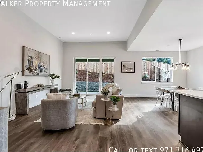 996 E Rork Ct — Photo 4