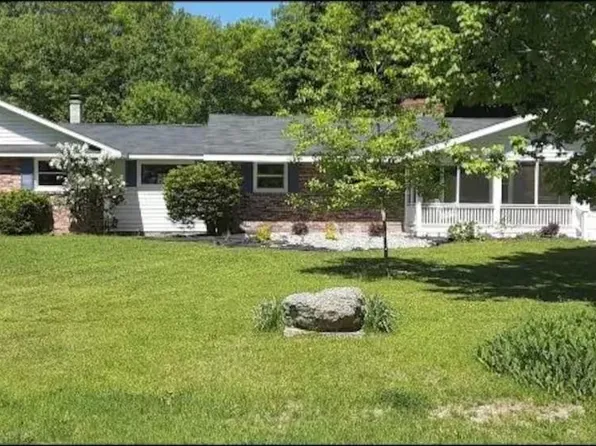 1596 Douglas Dr, Tawas City, MI 48763