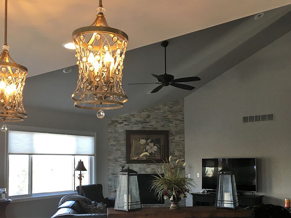 1st image of 433 Golfside Dr