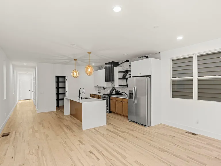 11A Garden St #A — Photo 28