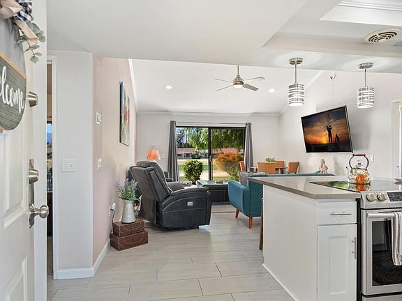 5th image of 40467 Bay Hill Way