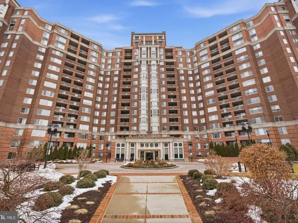 5809 Nicholson Ln APT 110, North Bethesda, MD 20852