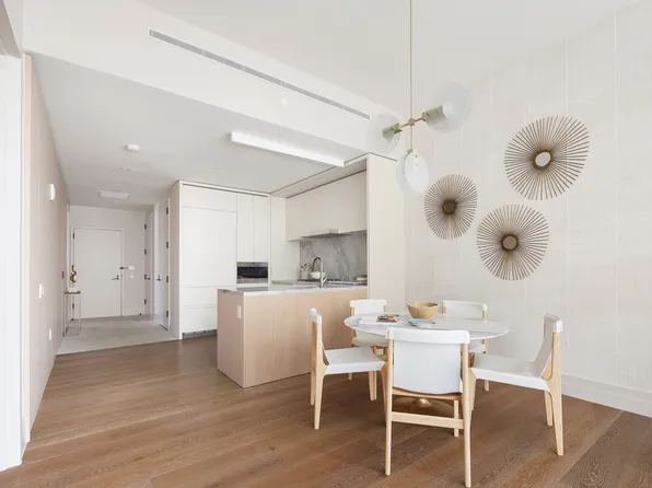 77 Greenwich Street 36B image 2 of 15