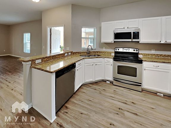 4th image of 4045 Winding Vine Dr