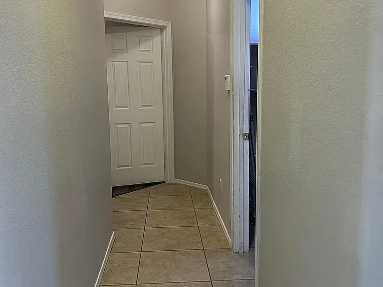 621 N Alder Dr — Photo 12