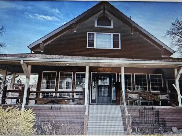 410 S Linden St, Monticello, IA 52310