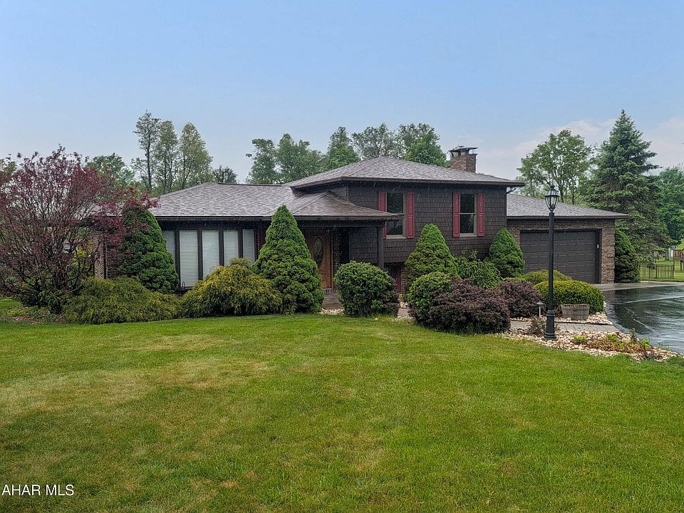 1st image of 627 Fairview Ave