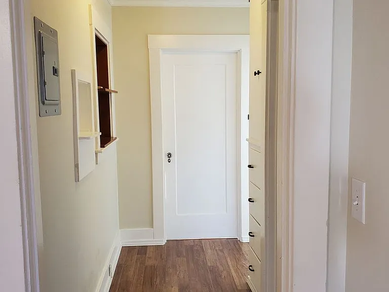 933 Delaware St — Photo 17
