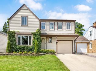 134 N 8th Ave, Des Plaines, IL 60016