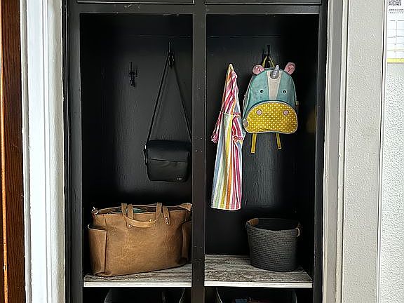 Entryway storage area