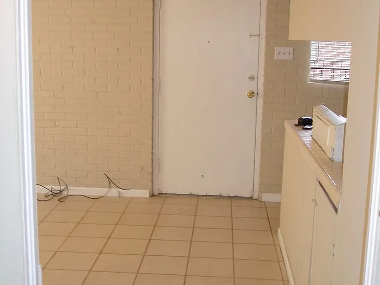 955 Violet St — Photo 18