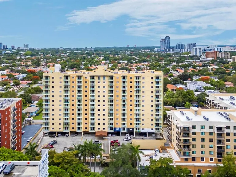 3500 Coral Way #Penthouse 111 — Photo 5