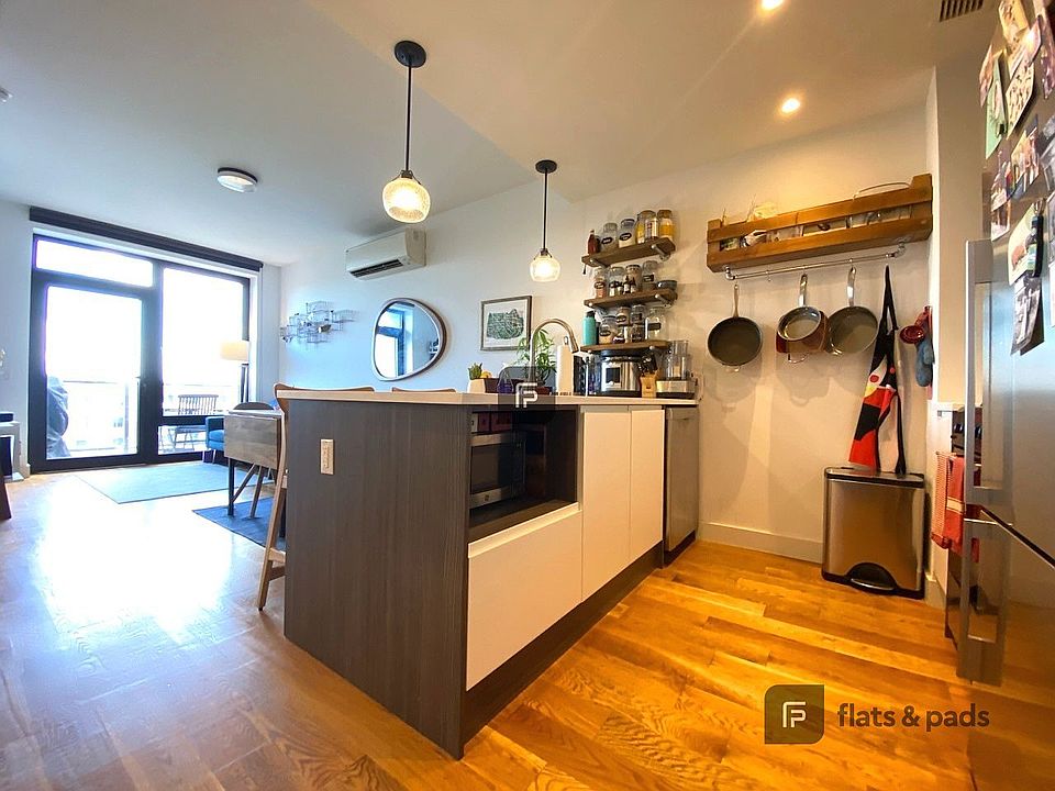1st image of 740 Dekalb Ave #307