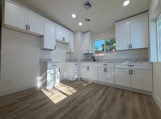 2520 Kellogg Park Dr, Pomona, CA 91768