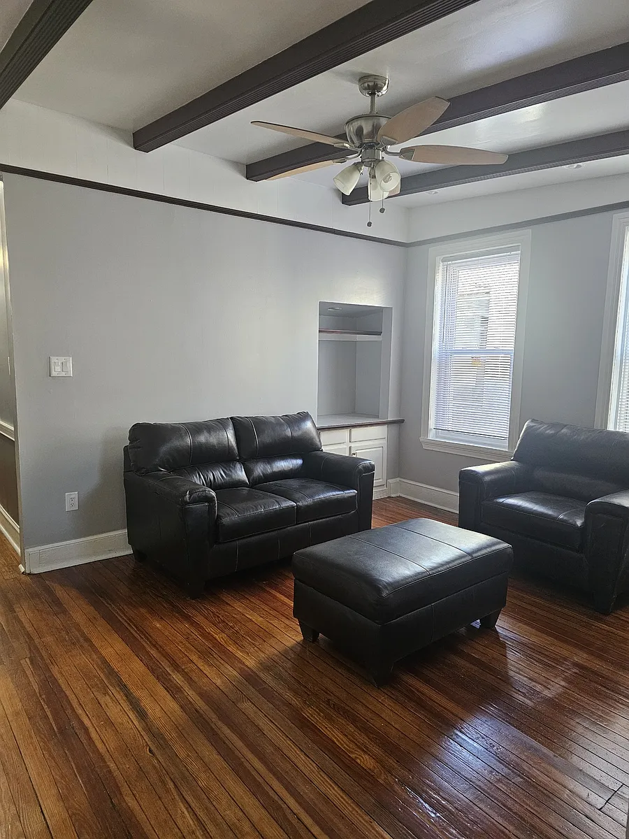 Building Photo - 119 S 55th St #2