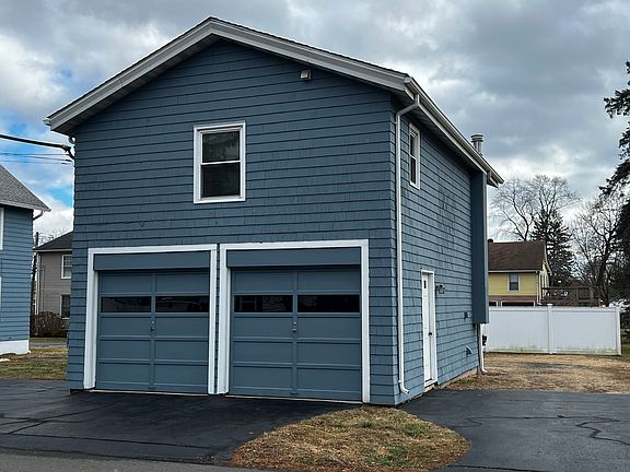 2nd image of 13 Indian Neck Ave #A