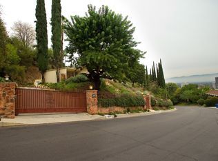 15641 High Knoll Rd, Encino, CA 91436