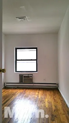 Rented by Mdrn Residential | media 8
