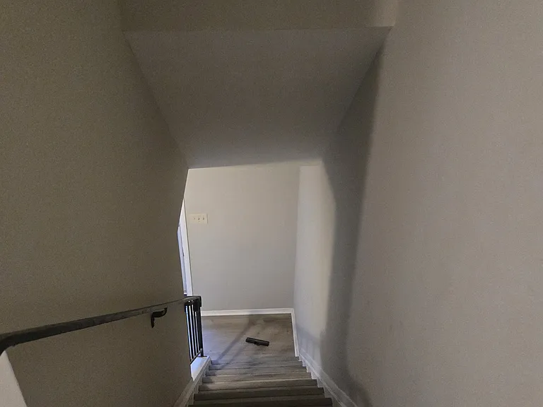 1 Golden Hill Ct — Photo 37