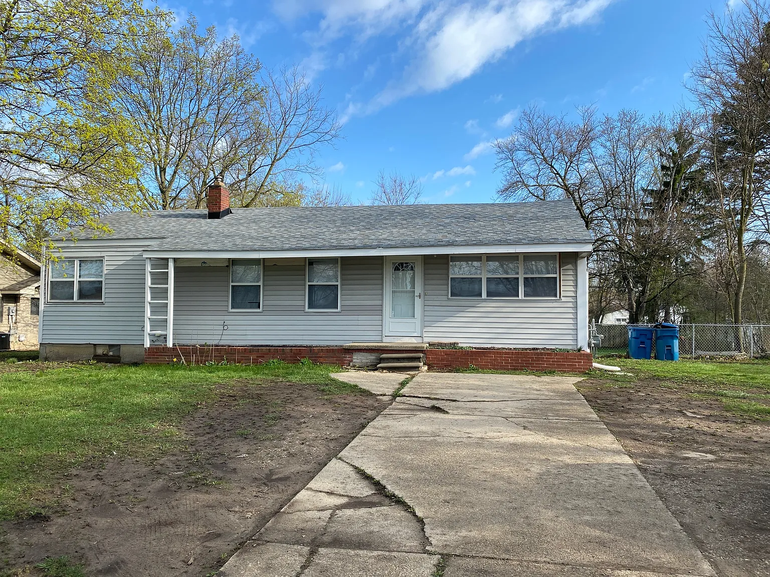 4085 Packard Rd photo 1