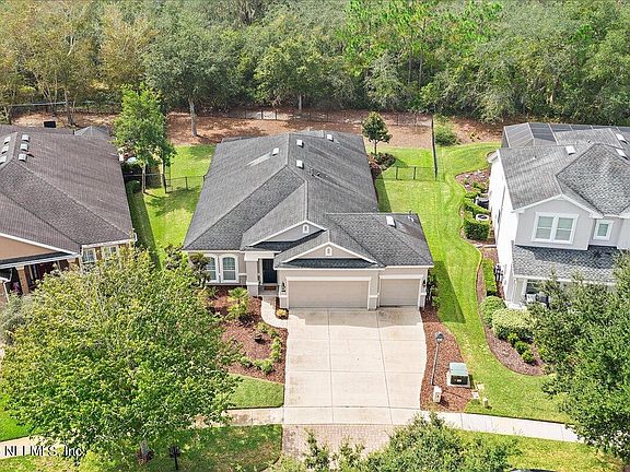 3rd image of 241 ROYAL LAKE Drive
