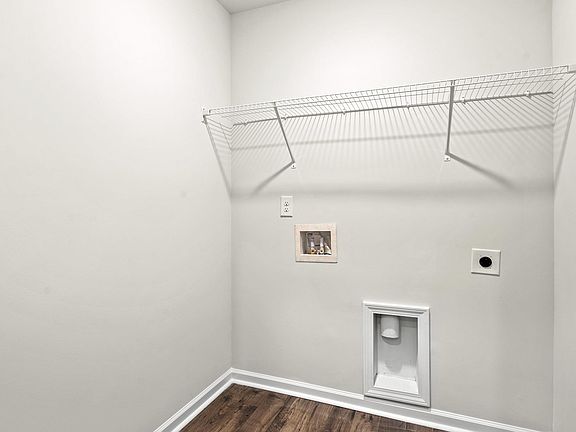 5th image of 448 Valencia Cir #247