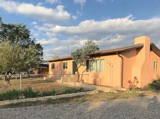 928 Calle Del Llano, Taos, NM 87571