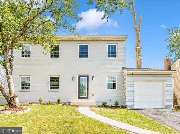 1305 Peachtree Ct, Frederick, MD 21703