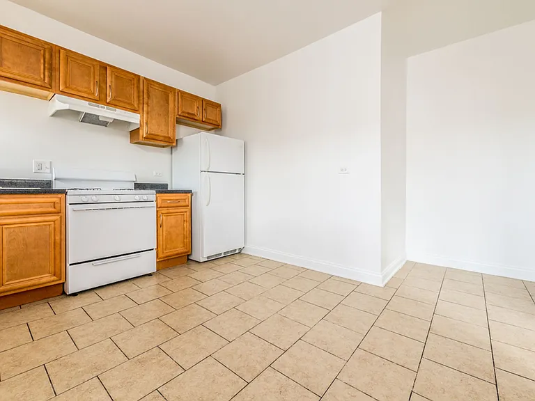8000 S Paulina — Photo 6