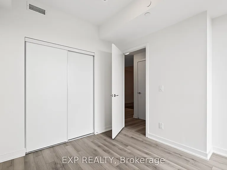 3071 Trafalgar Rd #411 — Photo 29