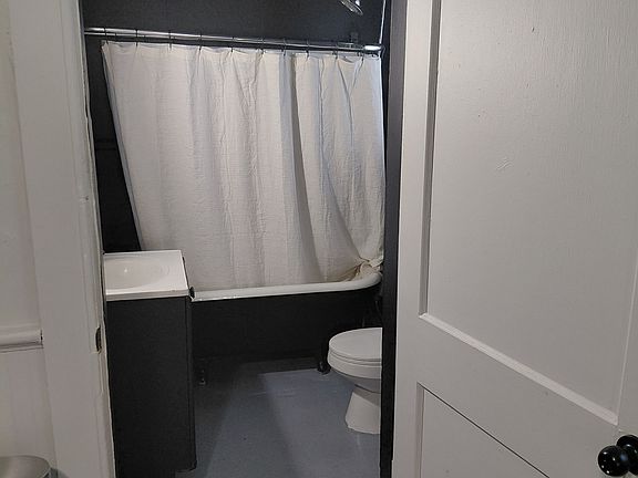 3rd image of 19 Lancaster St Floor 2
