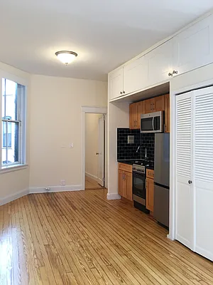 Rented by Waverly Realty Associates | media 22