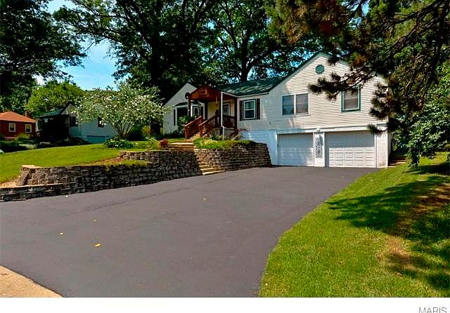 1st image of 3453 Eastridge Ln