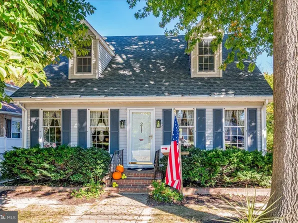 211 Brylgon Ave, New Castle, DE 19720