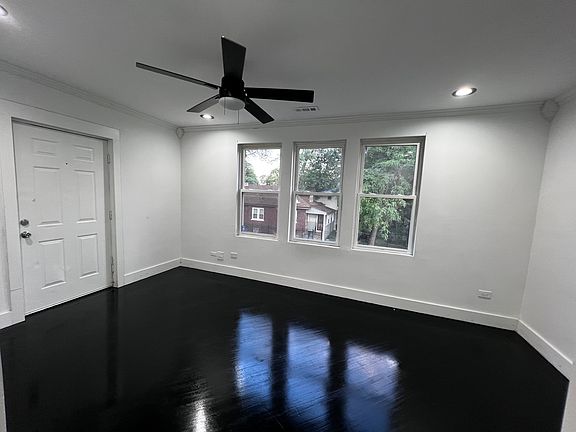 2nd image of 5306 W Bloomingdale Ave Unit 2