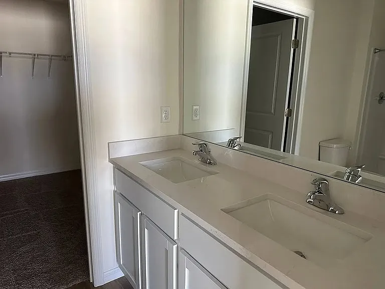 4646 Parkview Ln — Photo 7