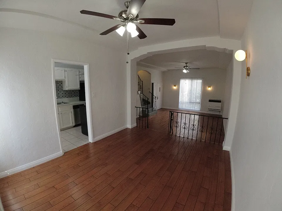 4526 Edgewood Pl