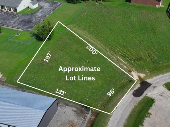 5909 Walnut Creek Cir, Granbury, TX 76049