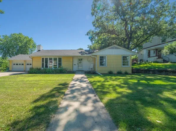 110 Main St N, Sauk Centre, MN 56378