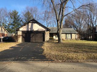 733 Summitcrest Dr, Indianapolis, IN