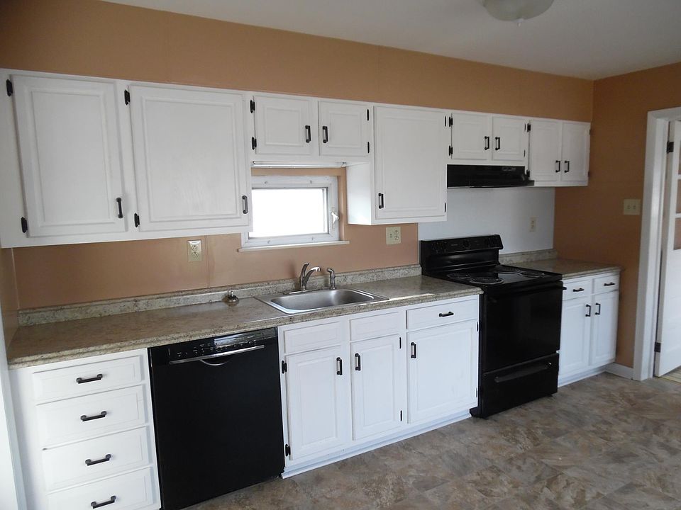 2nd image of 44 Keystone Rd
