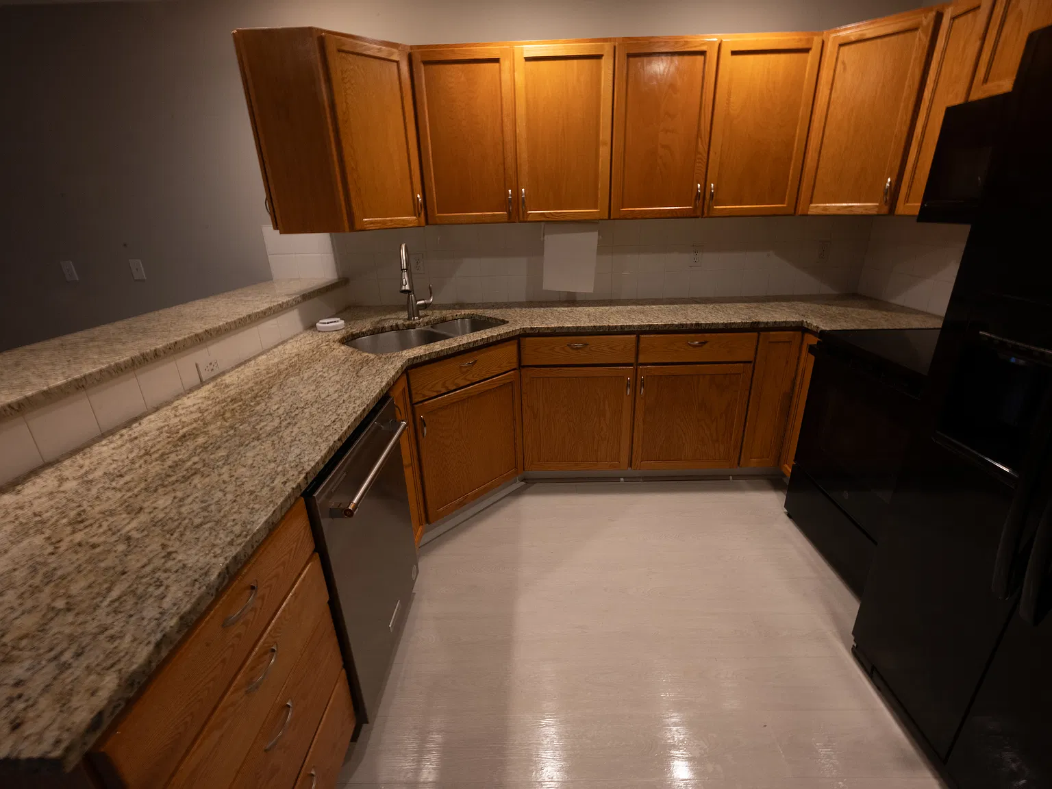 3 bed, 2.5 bath, 1400 sqft, $3,000 — Photo 4
