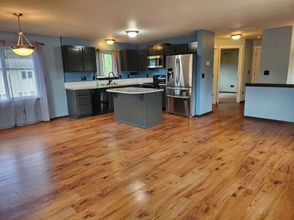 7664 Kildare Loop NW, Silverdale, WA 98383