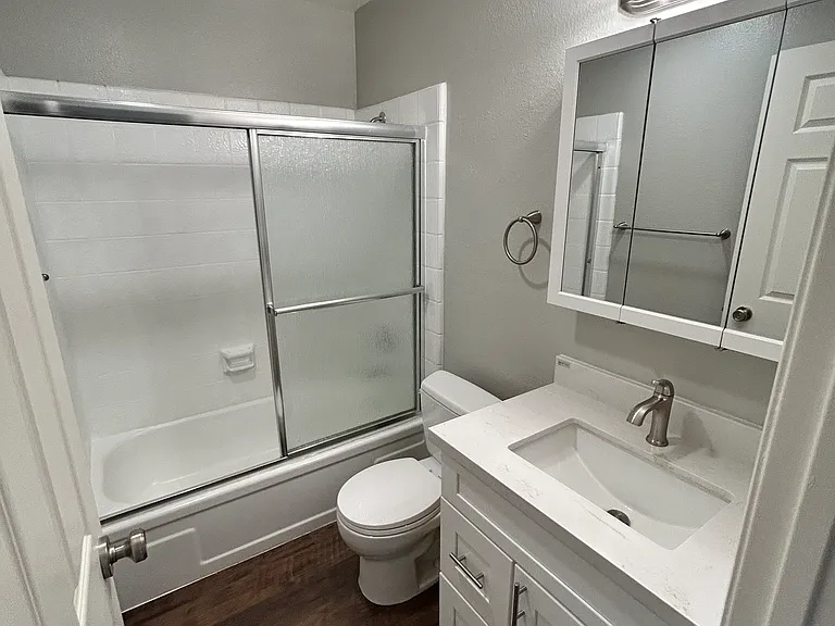 3295 Brookdale Dr #4 — Photo 24