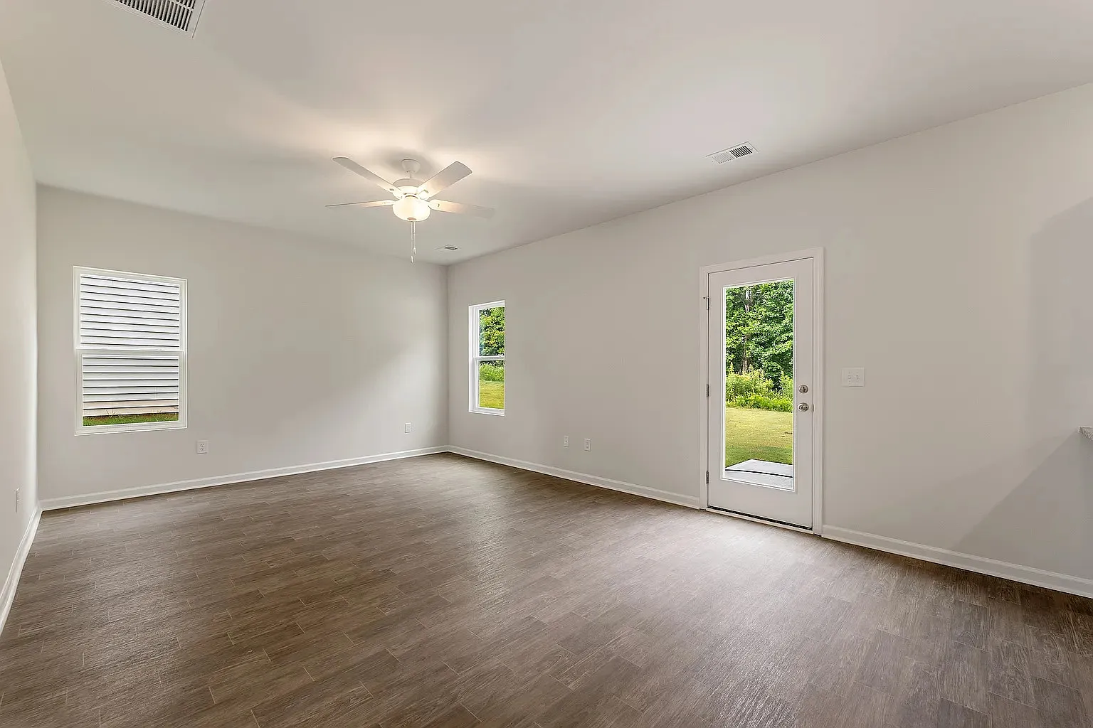 4 bed, 2.5 bath, 1786 sqft, $1,850 — Photo 4