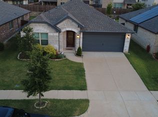 1228 Pleasant Knoll Trl, Aubrey, TX 76227
